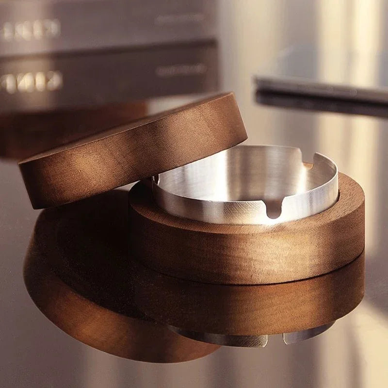 Cinzeiro de Nogueira (À Prova de Vento)  — Design em Madeira com Tampa e Interior em Inox